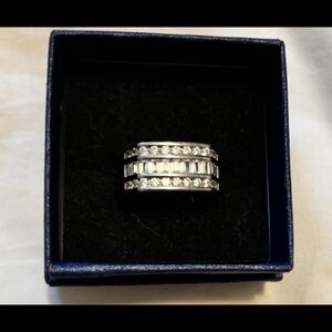 Mens Ring size 7 .925 Sterling Silver